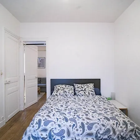 Splendid Design And Bright Apt In *